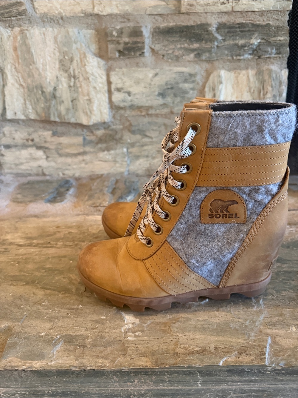 Sorel Women’s Tan and Gray Wedge Lace-Up Boots